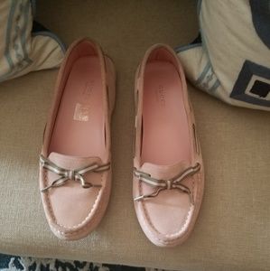 Gucci shoes pale